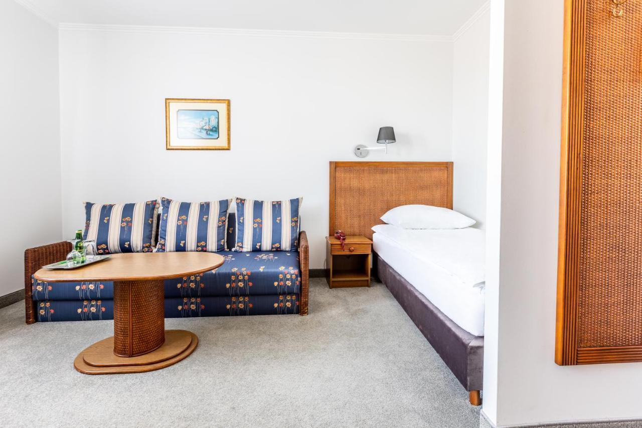 Hotel Pod Zlota Roza เคียลเซ ภายนอก รูปภาพ